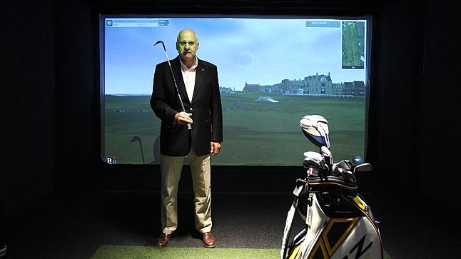 Roger Allen golf simulator